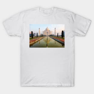 Taj Mahal, Agra, India T-Shirt